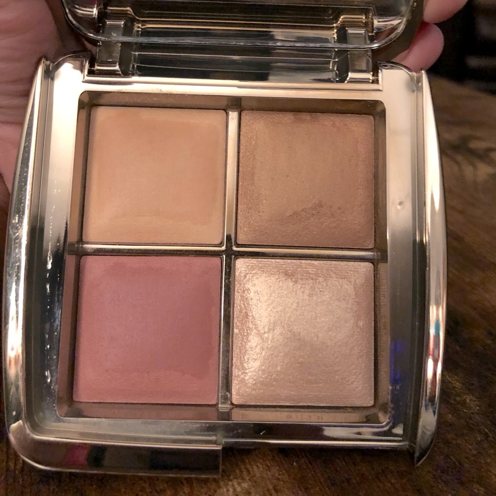 Hourglass Ambient Lighting Edit Mini Sculpture Unlocked